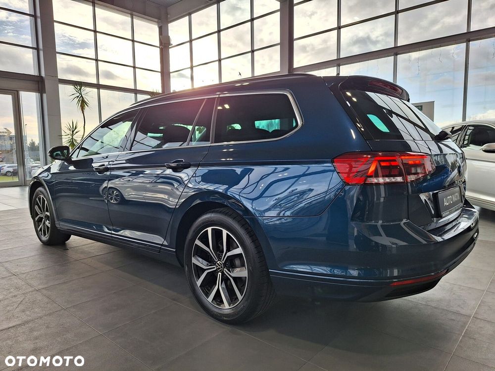 Volkswagen Passat - 10