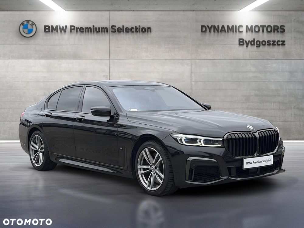 BMW Seria 7 750i xDrive sport - 9