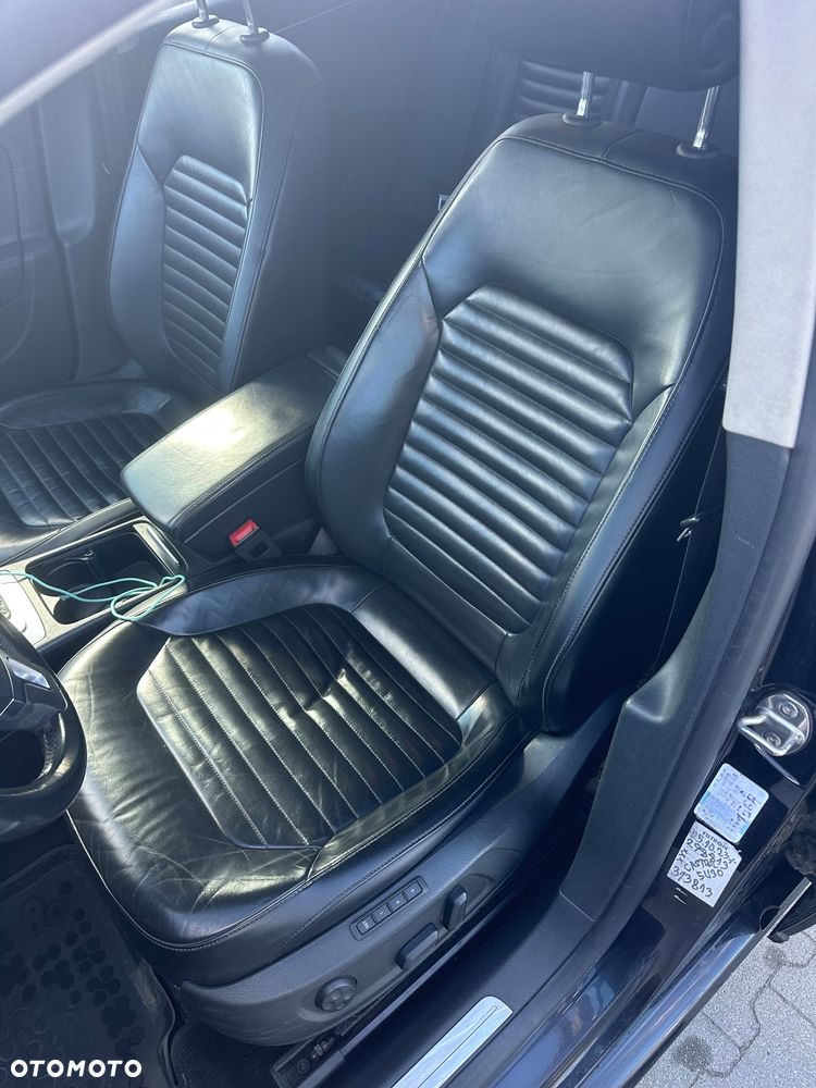 Volkswagen Passat 2.0 TDI 4Mot Highline DSG - 17