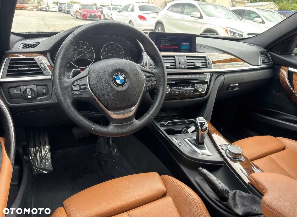 BMW Seria 3 330i xDrive Luxury Line - 6