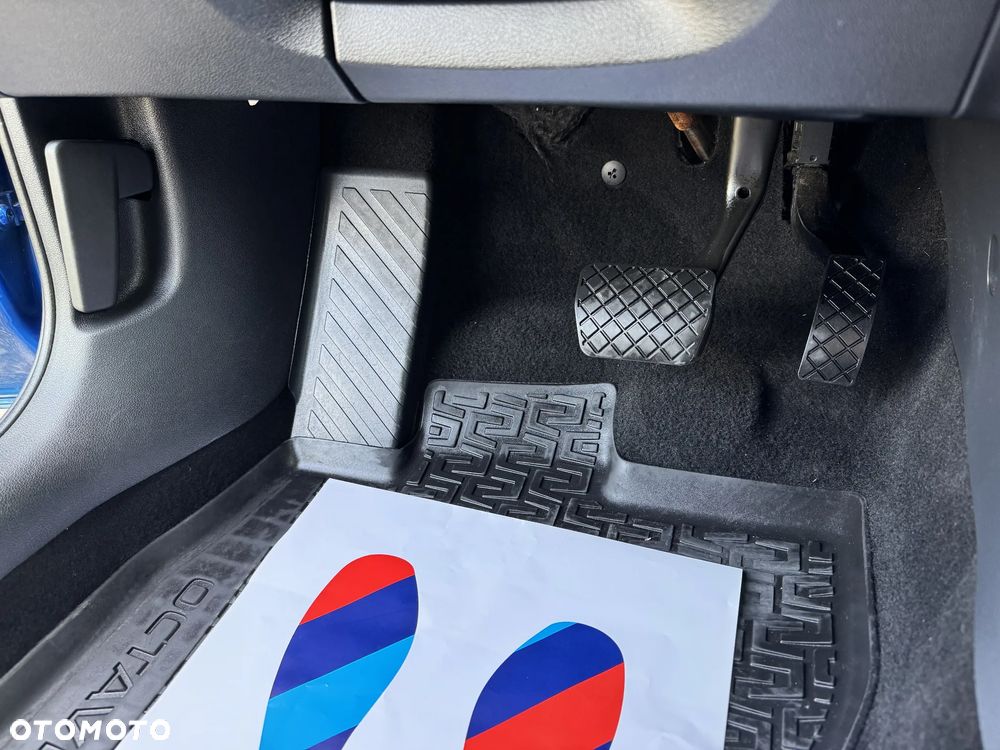 Skoda Octavia 2.0 TDI Elegance DSG - 41