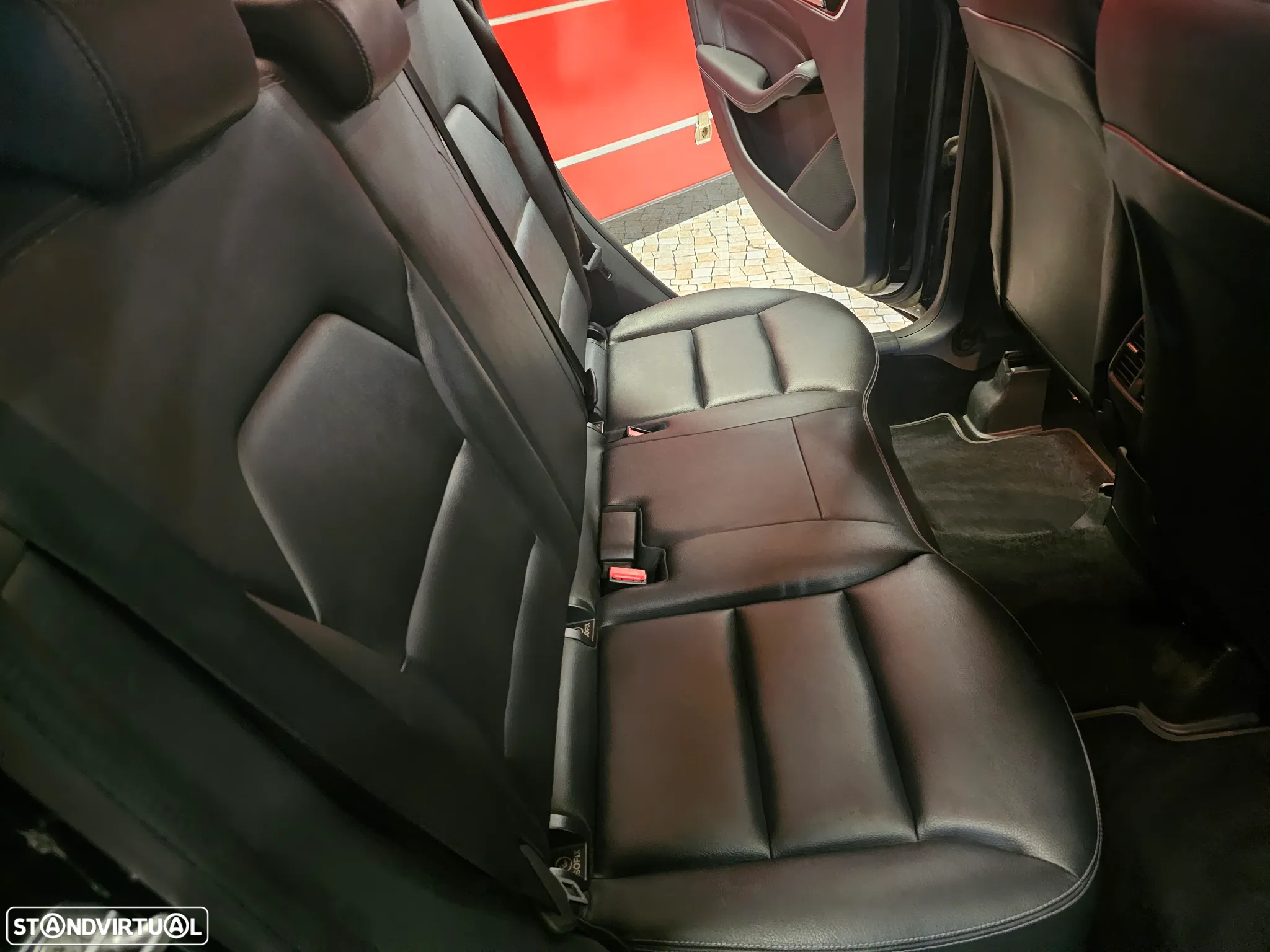 Mercedes-Benz B 180 d Progressive - 14