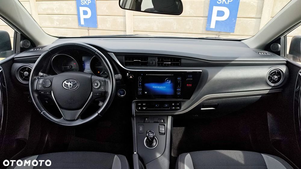 Toyota Auris 1.8 HSD Luna - 27