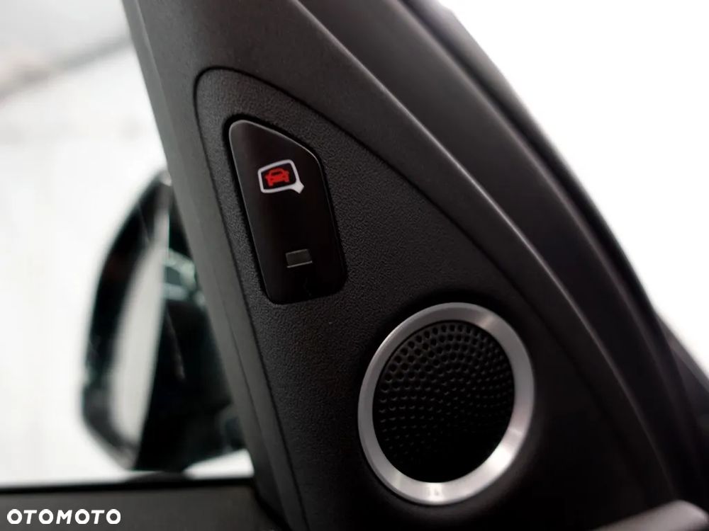 Audi A4 Avant 2.0 TDI Design S tronic - 21