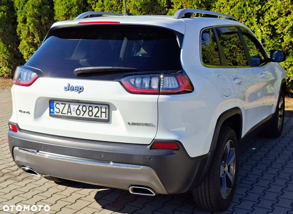 Jeep Cherokee - 22