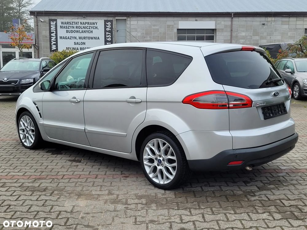 Ford S-Max - 10