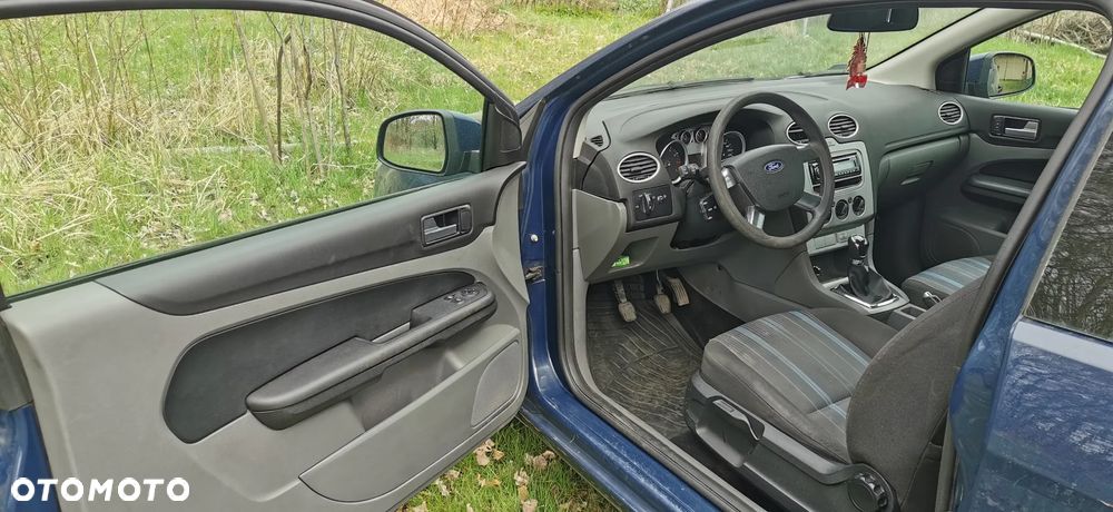 Ford Focus 1.4 Trend - 9