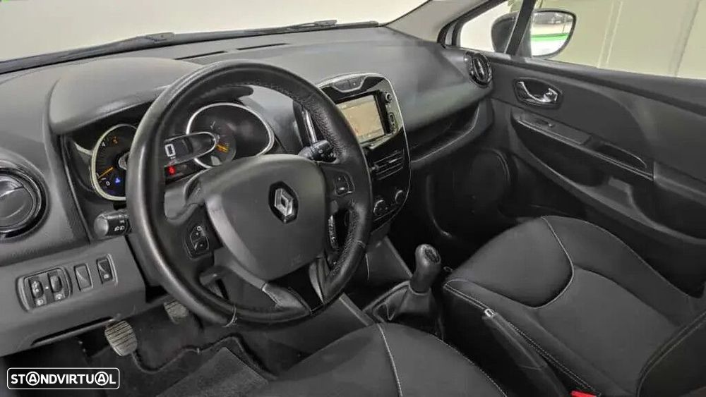 Renault Clio Sport Tourer - 5