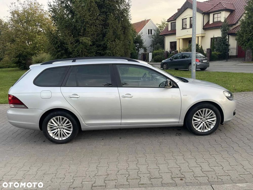 Volkswagen Golf 1.6 TDI DPF BlueMotion Technology MATCH - 4