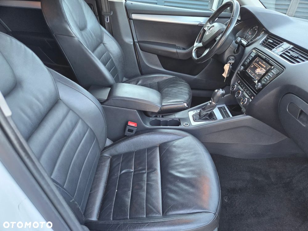 Skoda Octavia 1.6 TDI Ambition DSG - 9