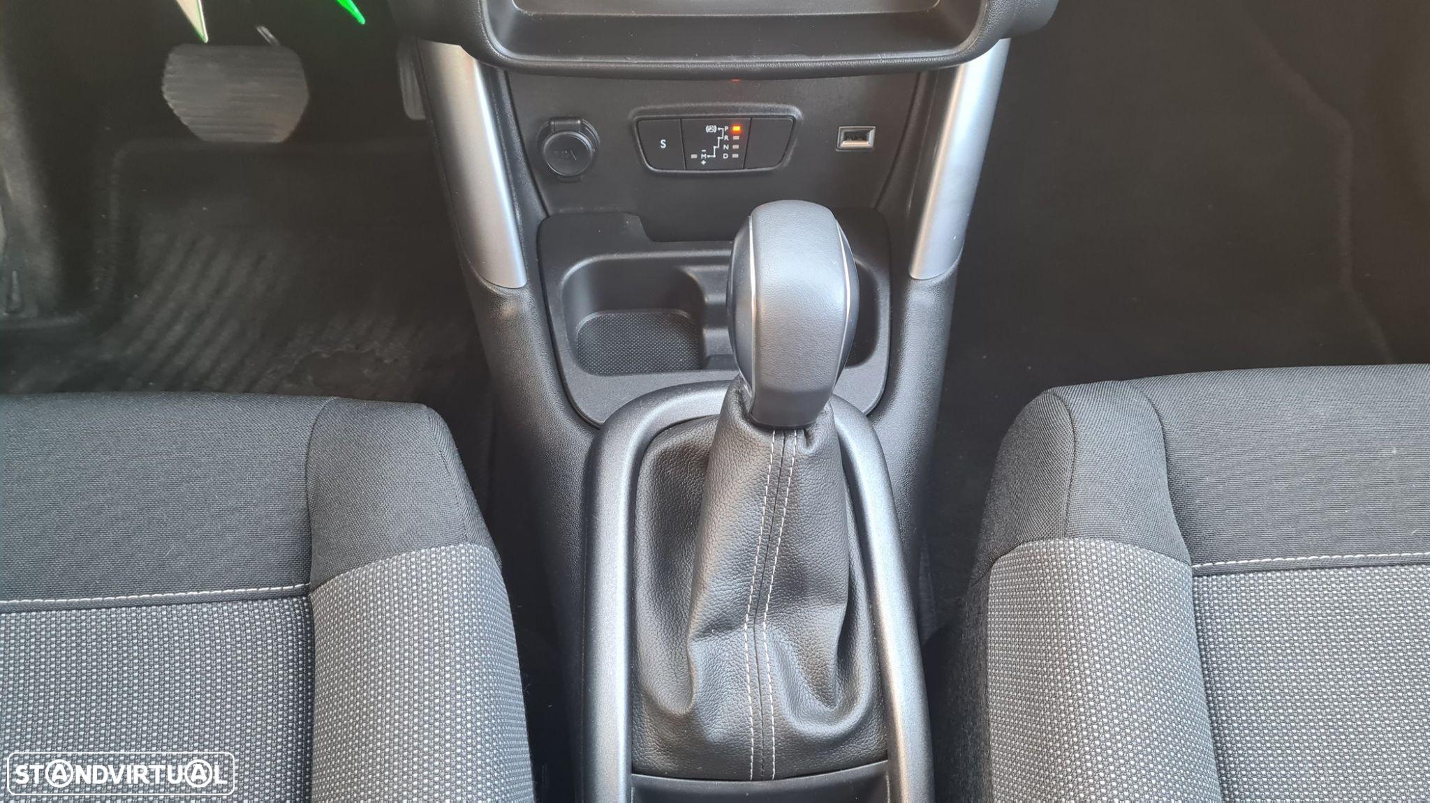 Citroën C3 Aircross 1.5 BlueHDi Shine EAT6 S&S - 38