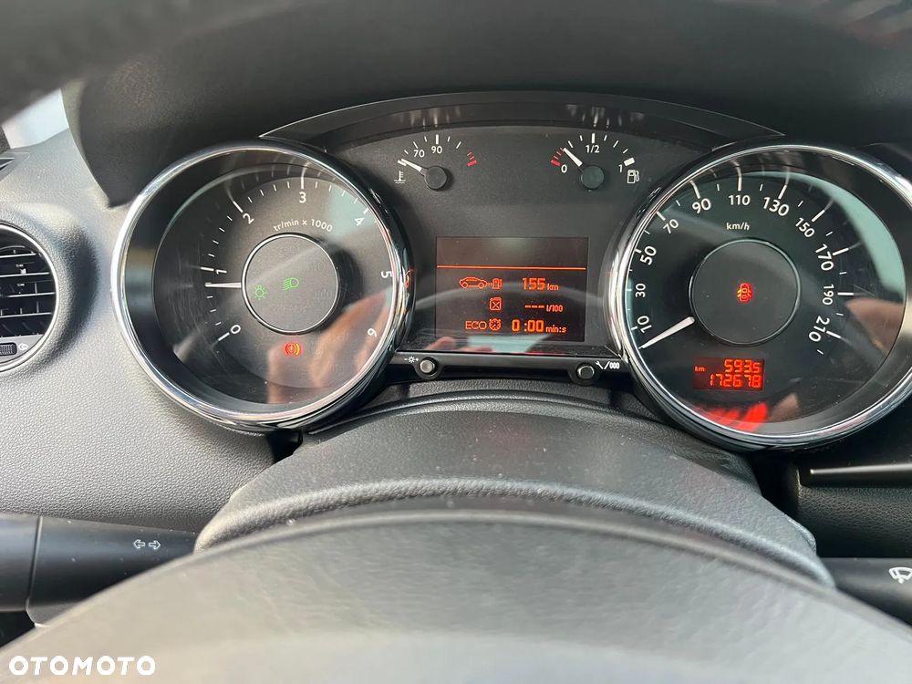 Peugeot 3008 1.6 BlueHDi Style S&S - 8