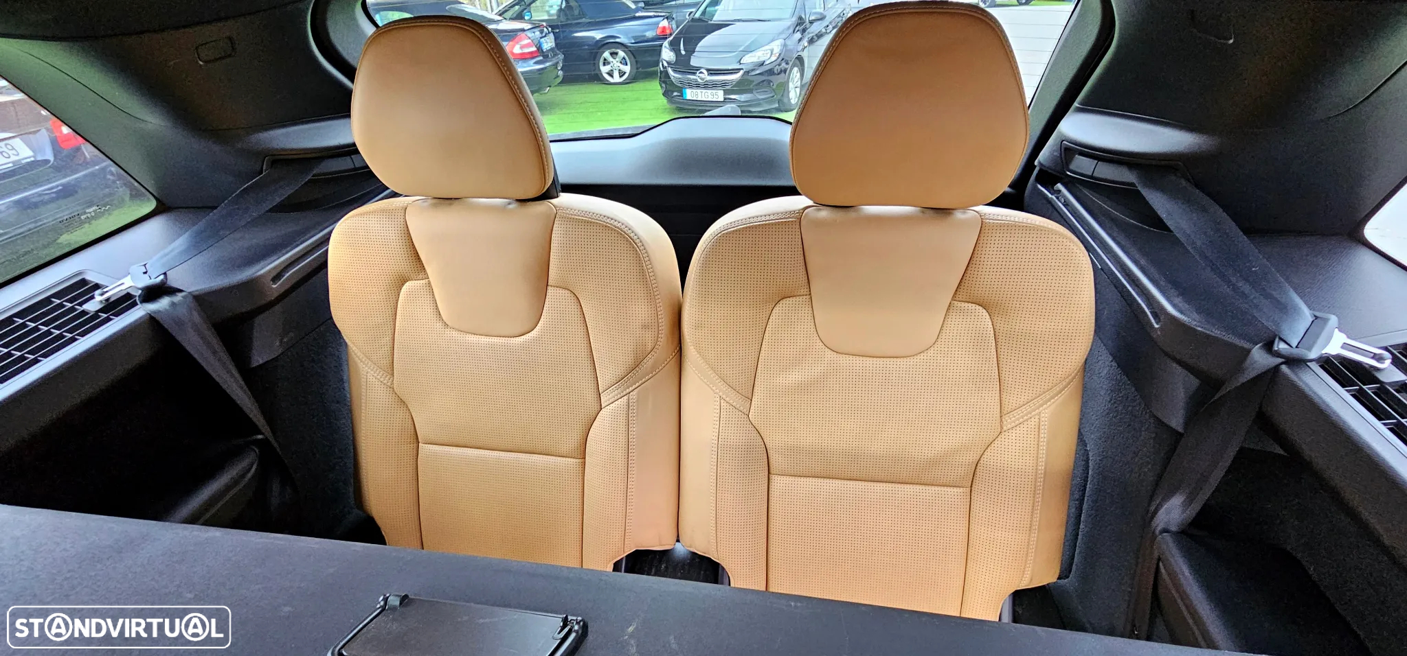 Volvo XC 90 2.0 B5 Inscription AWD - 23
