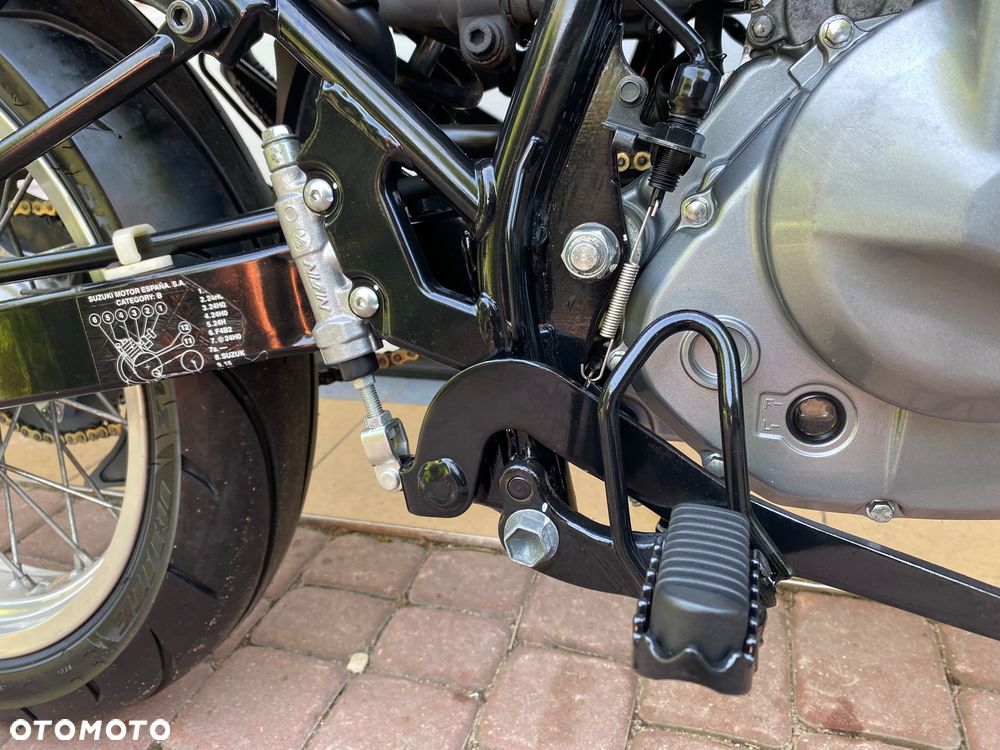 Suzuki DR - 17