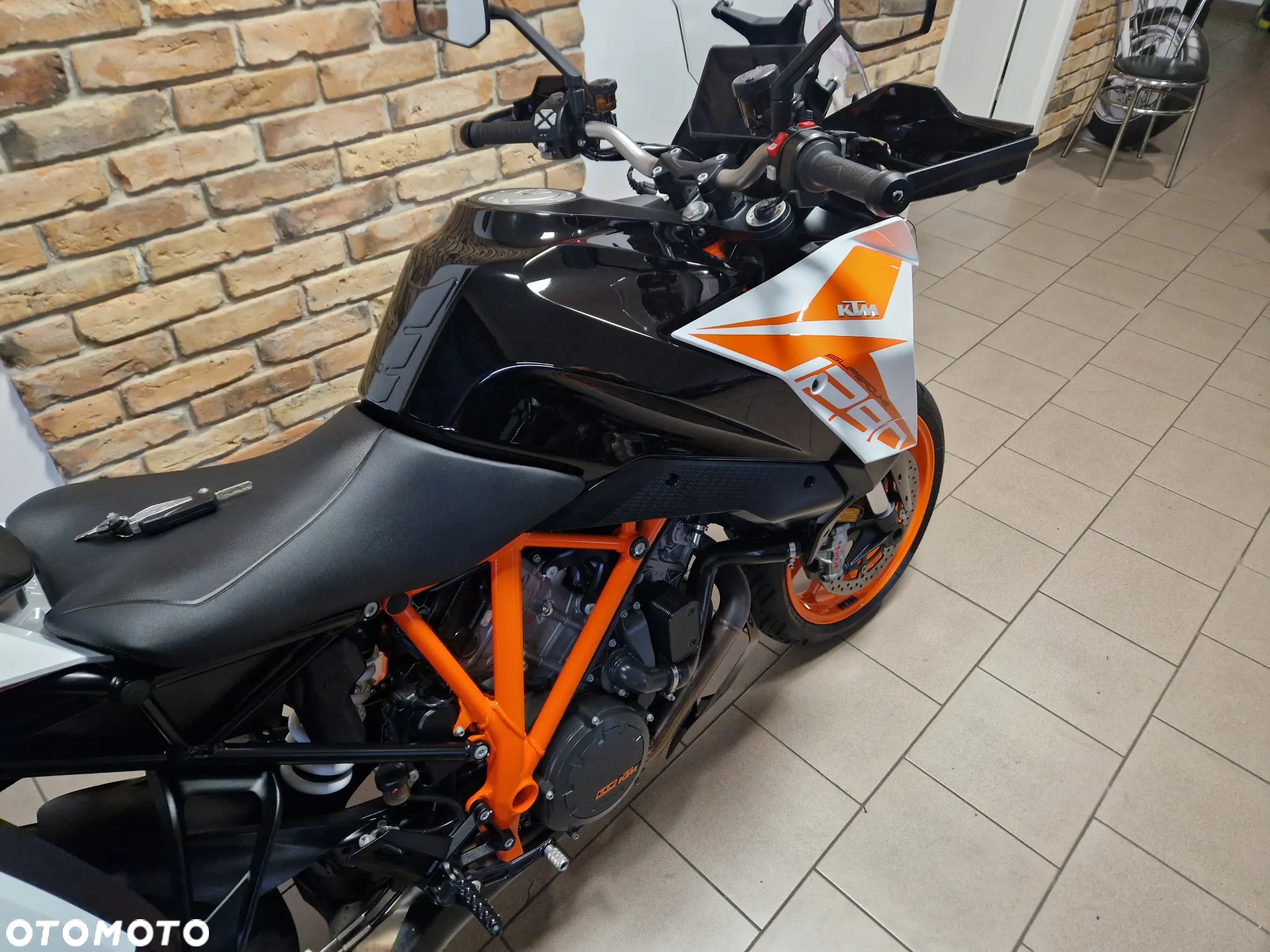 KTM Adventure - 17