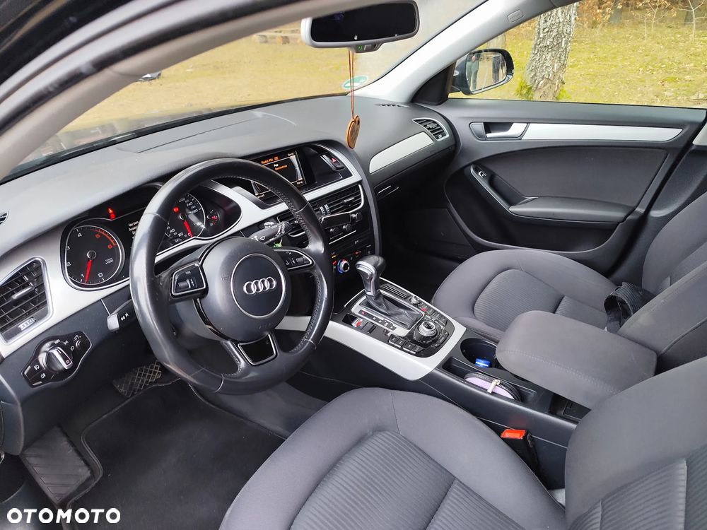 Audi A4 Avant 2.0 TDI S tronic - 13