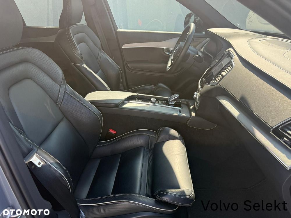 Volvo XC 90 - 33