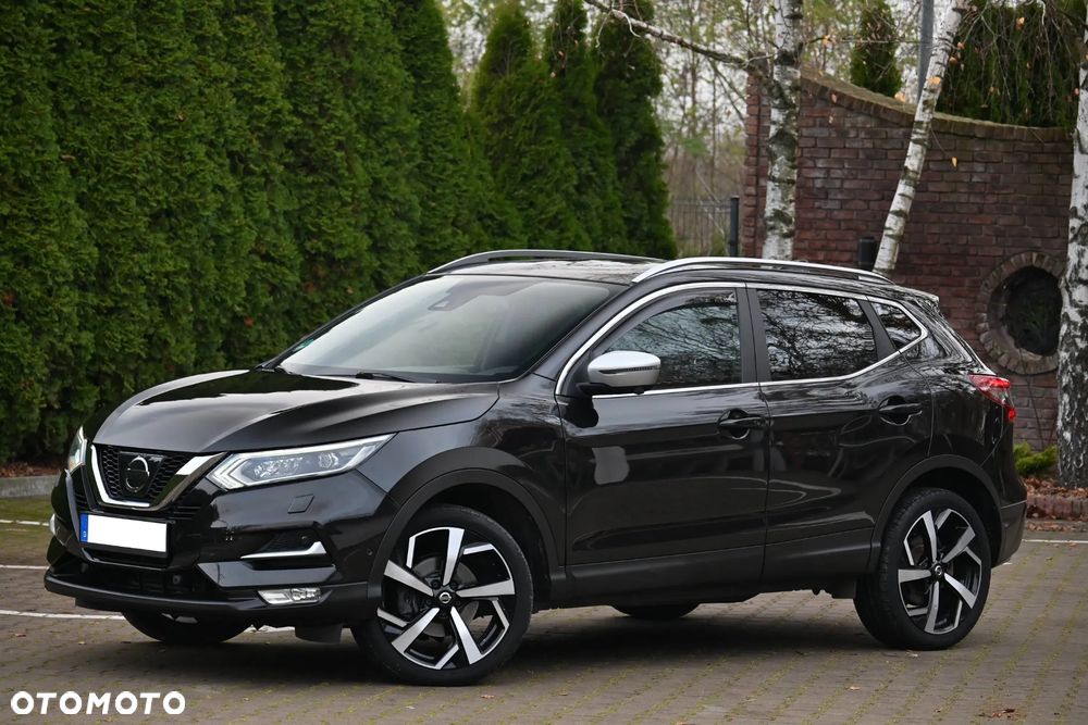 Nissan Qashqai 1.2 DIG-T Xtronic TEKNA+ - 4