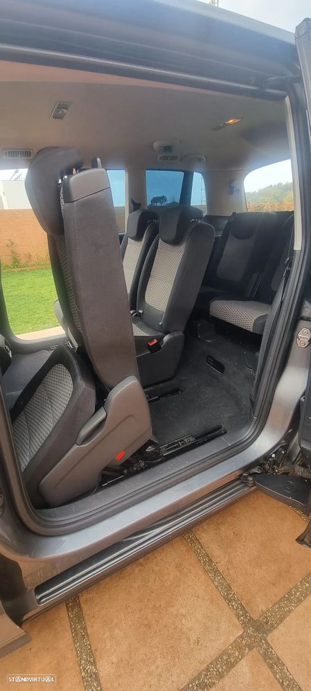 VW Sharan - 15