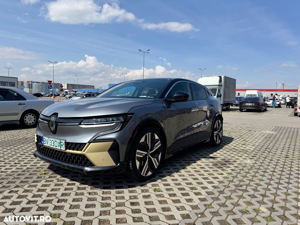 Renault Megane E-TECH 60 kWh 220 CP Iconic - 1