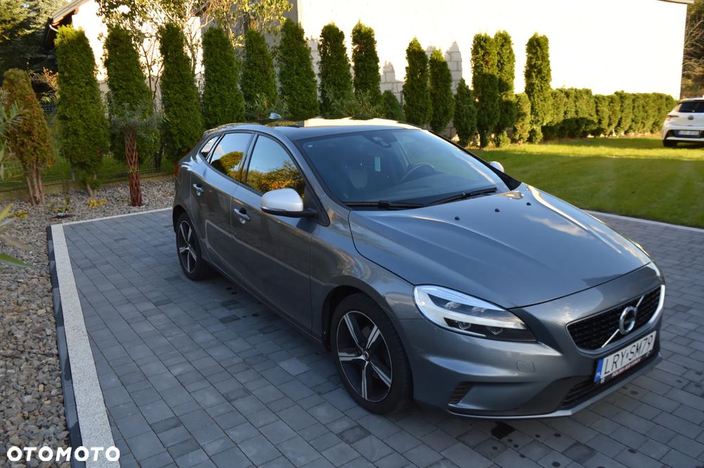 Volvo V40 D2 Drive-E R-Design Momentum - 5