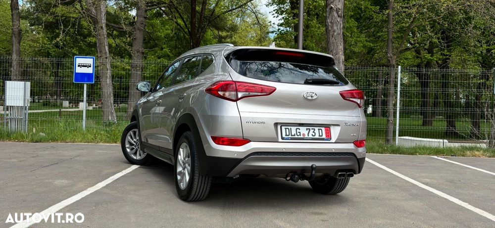 Hyundai Tucson 2.0 CRDI 4WD Automatik Advantage - 3