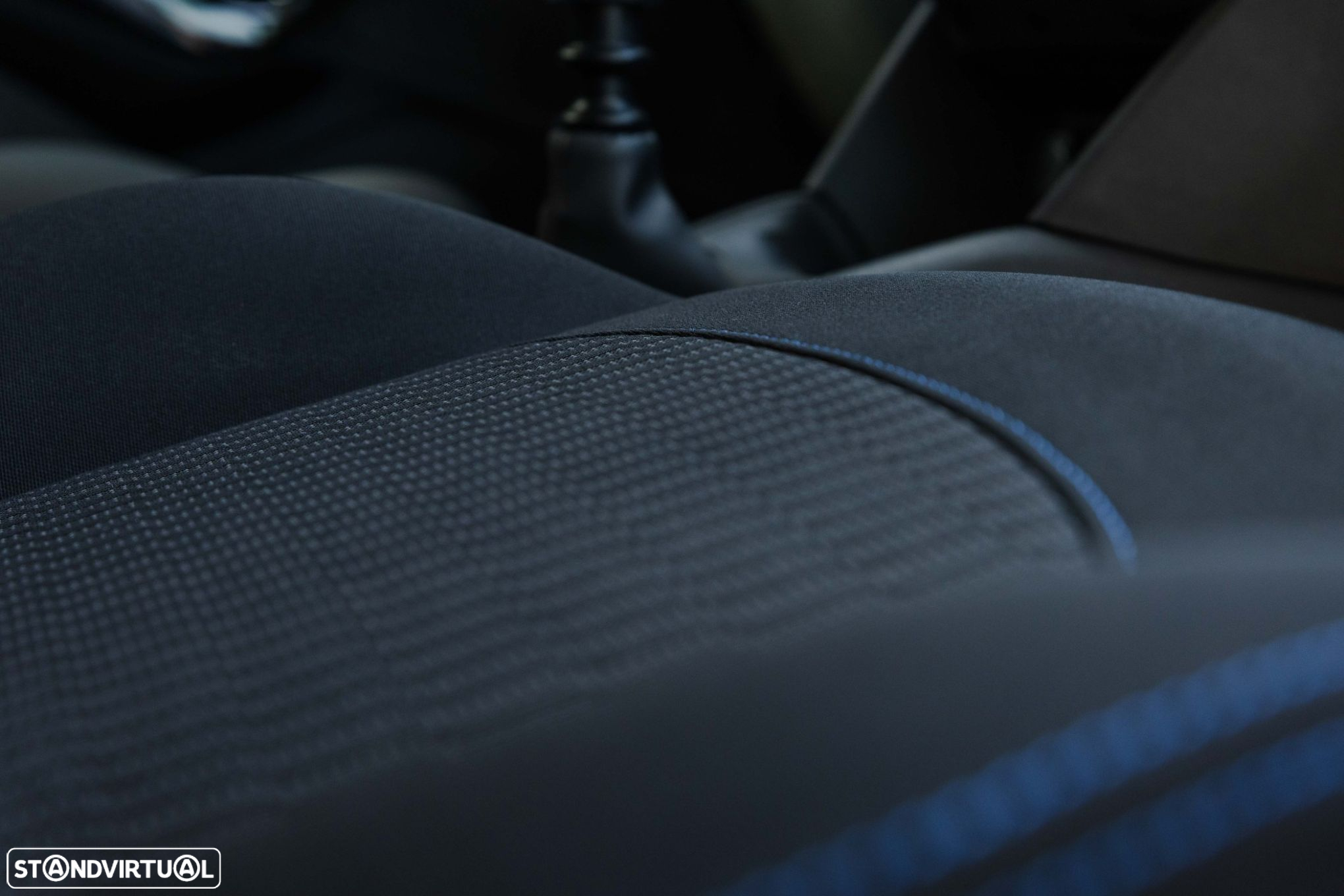 Peugeot 208 1.5 BlueHDi Signature - 21