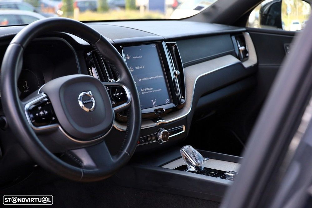 Volvo XC 60 2.0 T8 PHEV Inscription AWD - 16