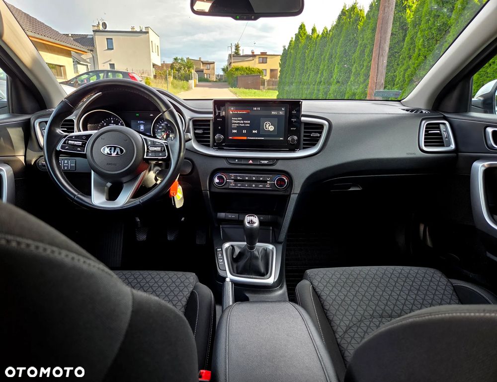 Kia Ceed 1.6 CRDi mHEV M - 15