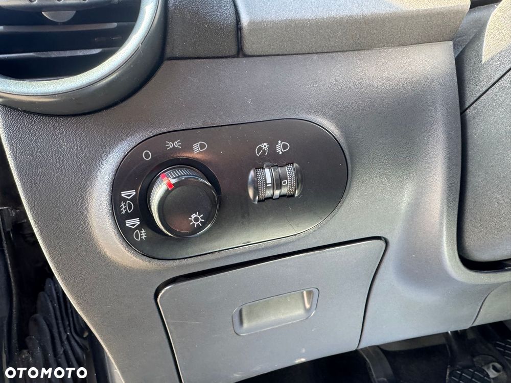 Seat Ibiza SC 1.4 16V Reference - 20