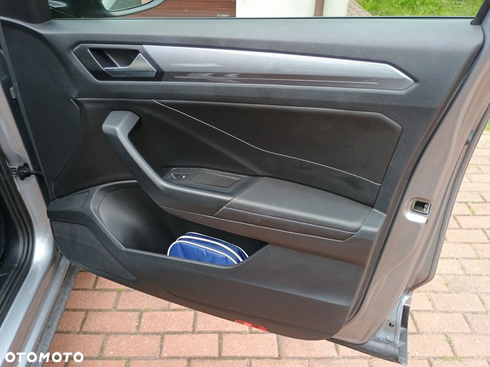 Volkswagen T-Roc 1.5 TSI Style DSG - 33