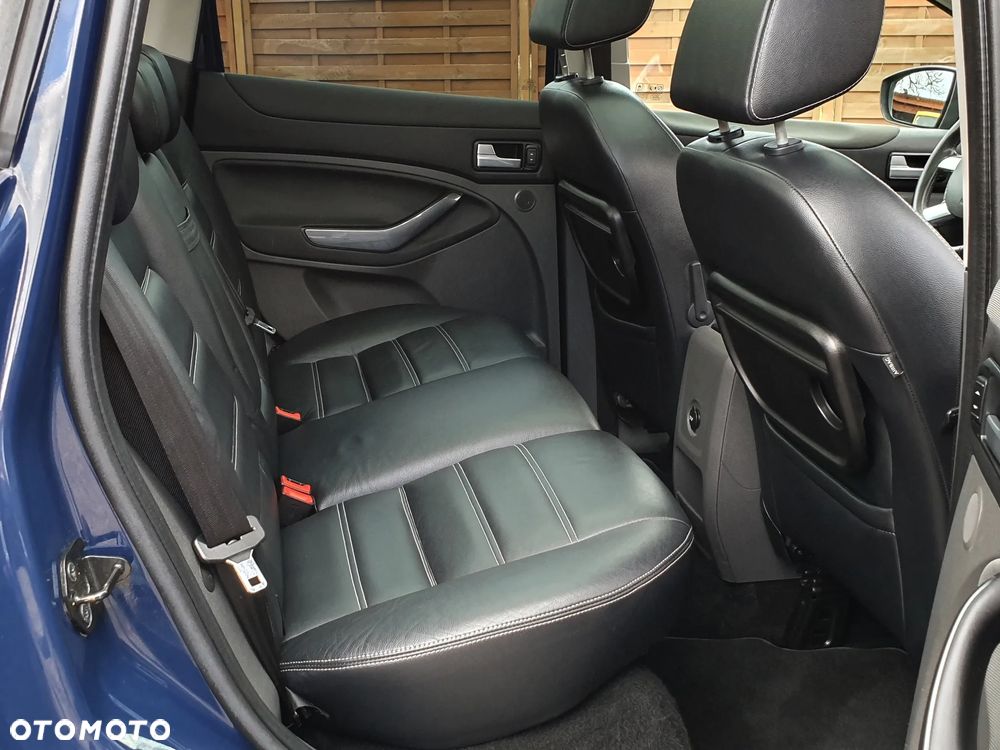 Ford Kuga 2.0 TDCi 4x4 Titanium - 13