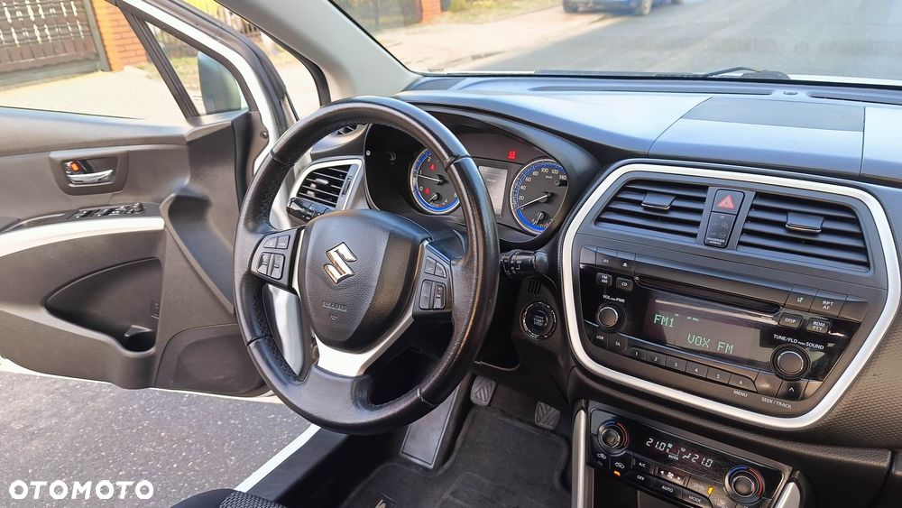 Suzuki SX4 S-Cross - 24