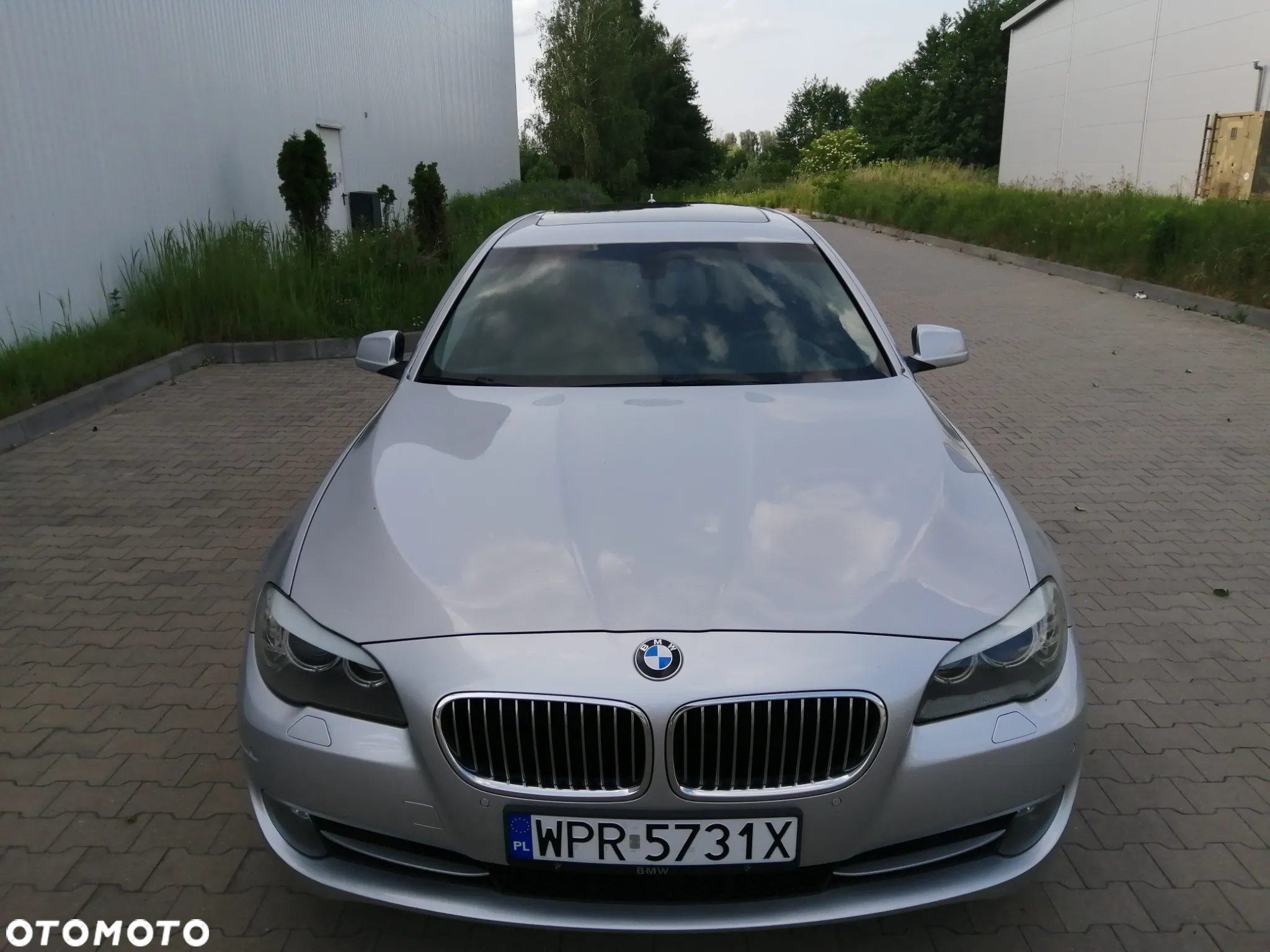BMW Seria 5 525d xDrive - 4