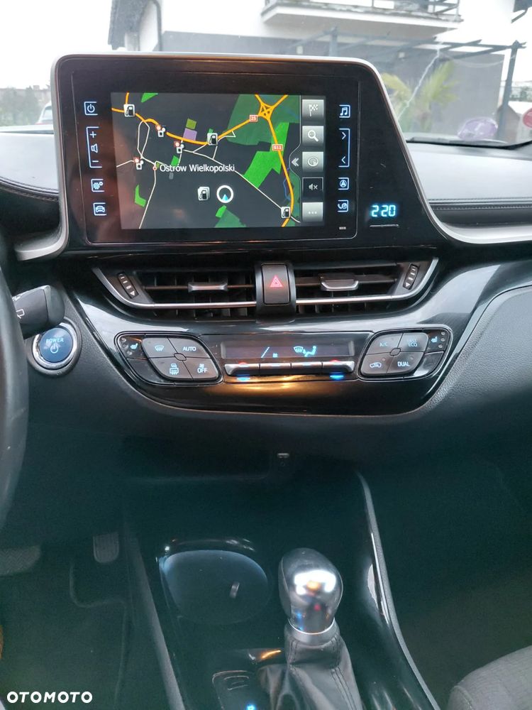 Toyota C-HR Business-Edition - 11