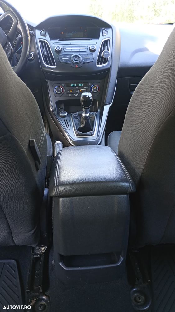 Ford Focus - 16