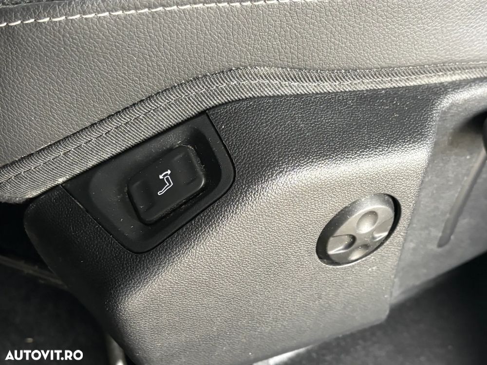 Opel Grandland X Plug-in-Hybrid 1.6 DI Start/Stop Aut Elegance - 32