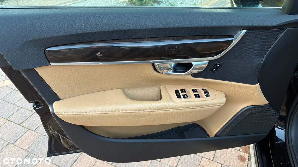 Volvo S90 D4 Momentum - 37