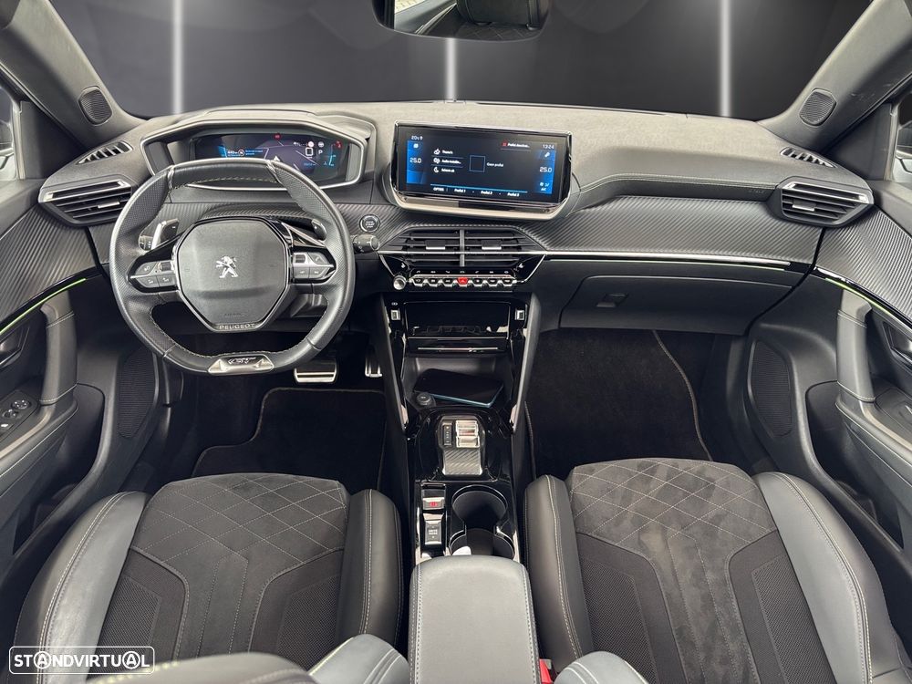 Peugeot 2008 1.2 PureTech GT EAT8 - 20