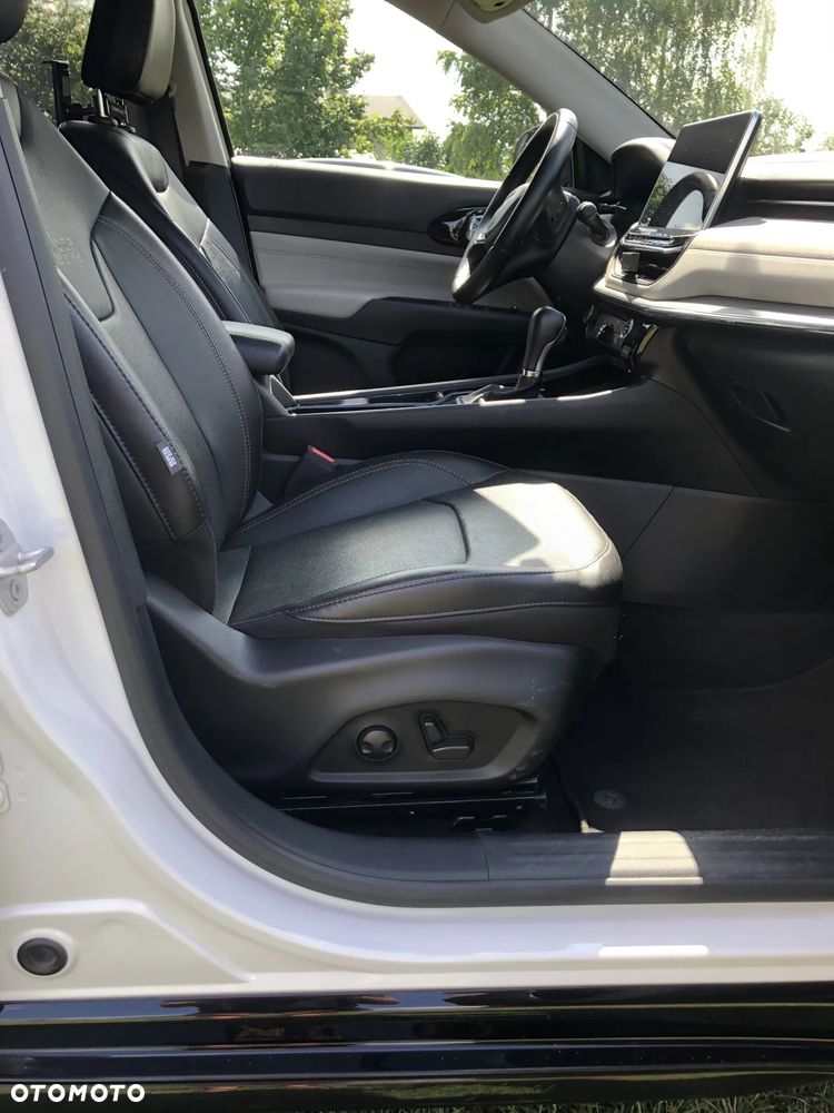 Jeep Compass - 27