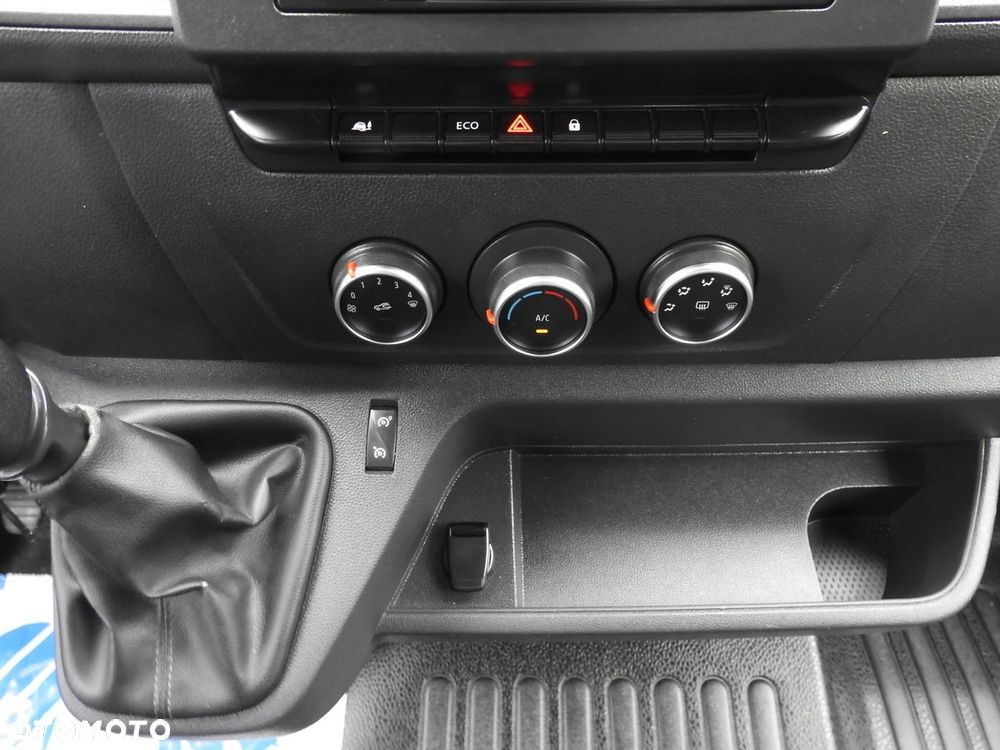 Renault MASTER SKRZYNIA TEMPOMAT KLIMATYZACJA LEDY BLIŹNIACZE KOŁA  130KM - 28