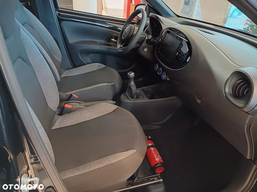 Toyota Aygo X - 6