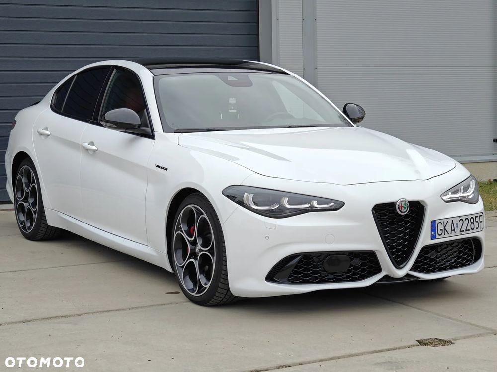 Alfa Romeo Giulia 2.0 Turbo 16V AT8 Veloce Ti - 11