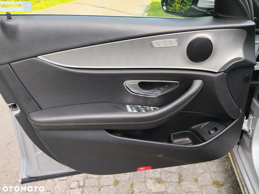 Mercedes-Benz Klasa E 220 d 4-Matic Business Edition 9G-TRONIC - 11