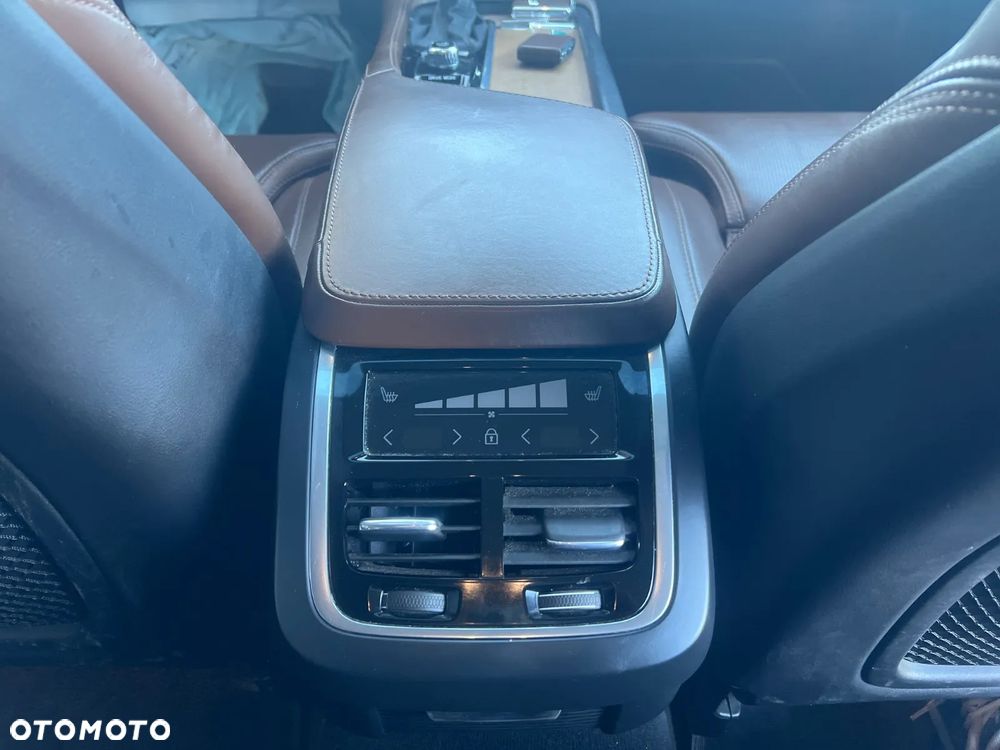 Volvo S90 Inscription - 16