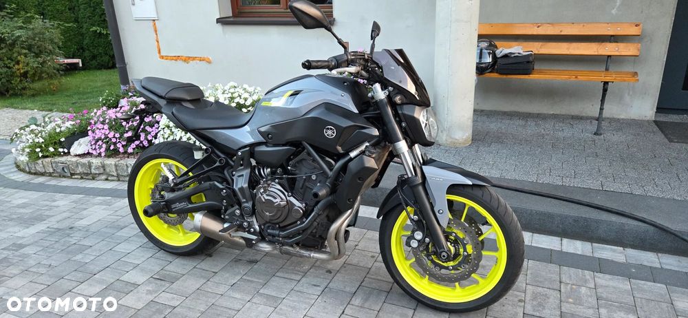 Yamaha MT - 1