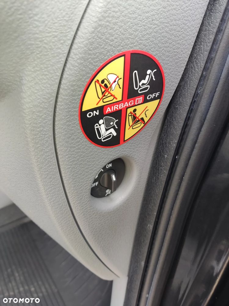 Renault Modus 1.2 16V Avantage - 10