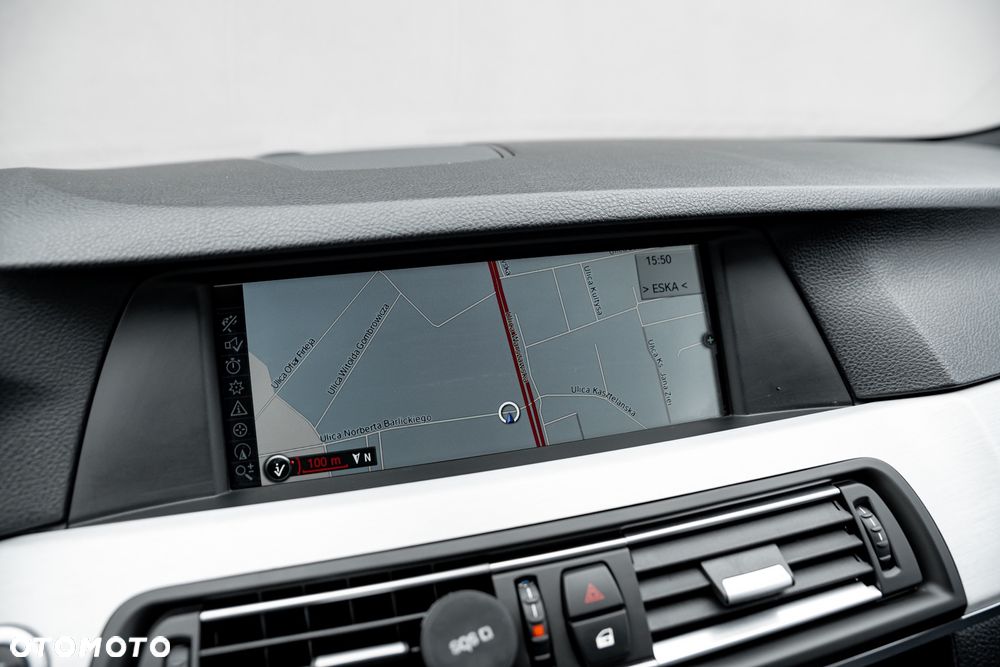 BMW Seria 5 535d xDrive Sport-Aut - 36