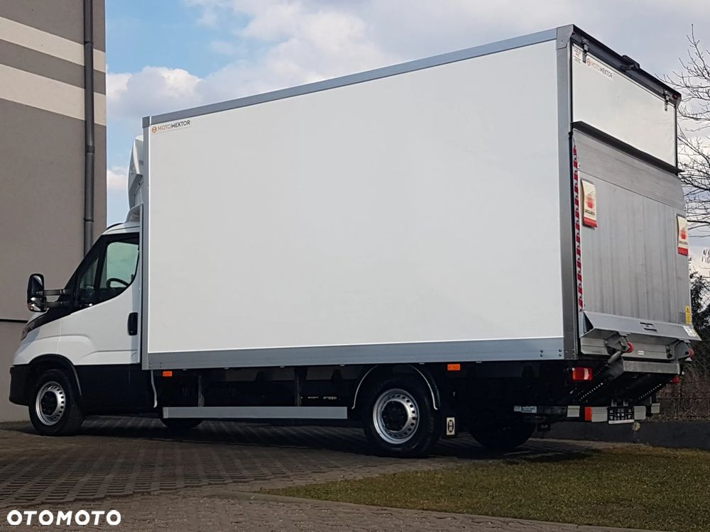 Iveco DAILY WINDA 8EP 4,29x2,23x2,23 KLIMA 35S16 MANUAL 6-BIEGÓW 3,0 160 KM KRAJOWY - 28