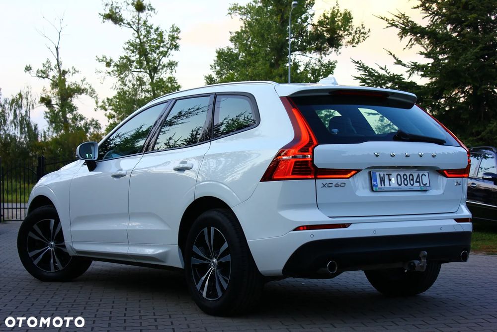 Volvo XC 60 D4 Momentum Pro - 8